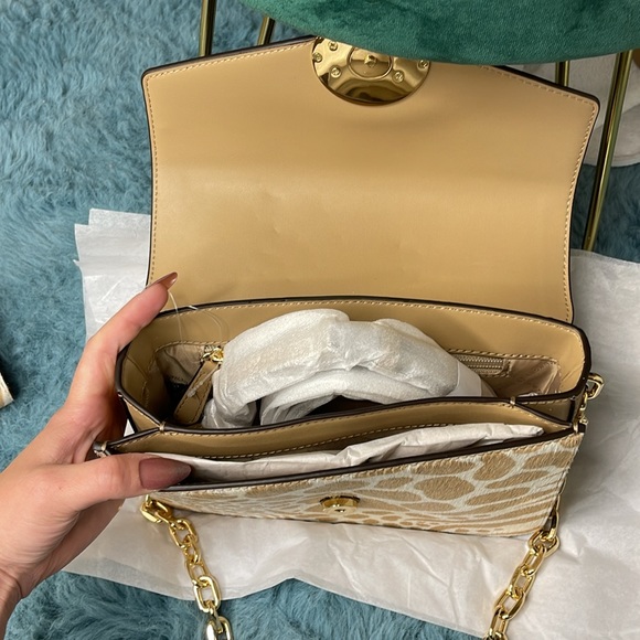 🛍️🤩Michael Michael Kors Carmen Shoulder Bag/Wallet Set🛍️🤩 - Picture 11 of 17